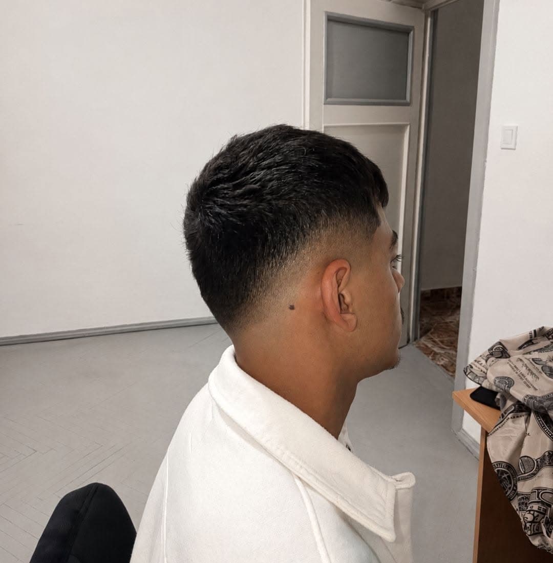 Fade și contur la Caraman Official